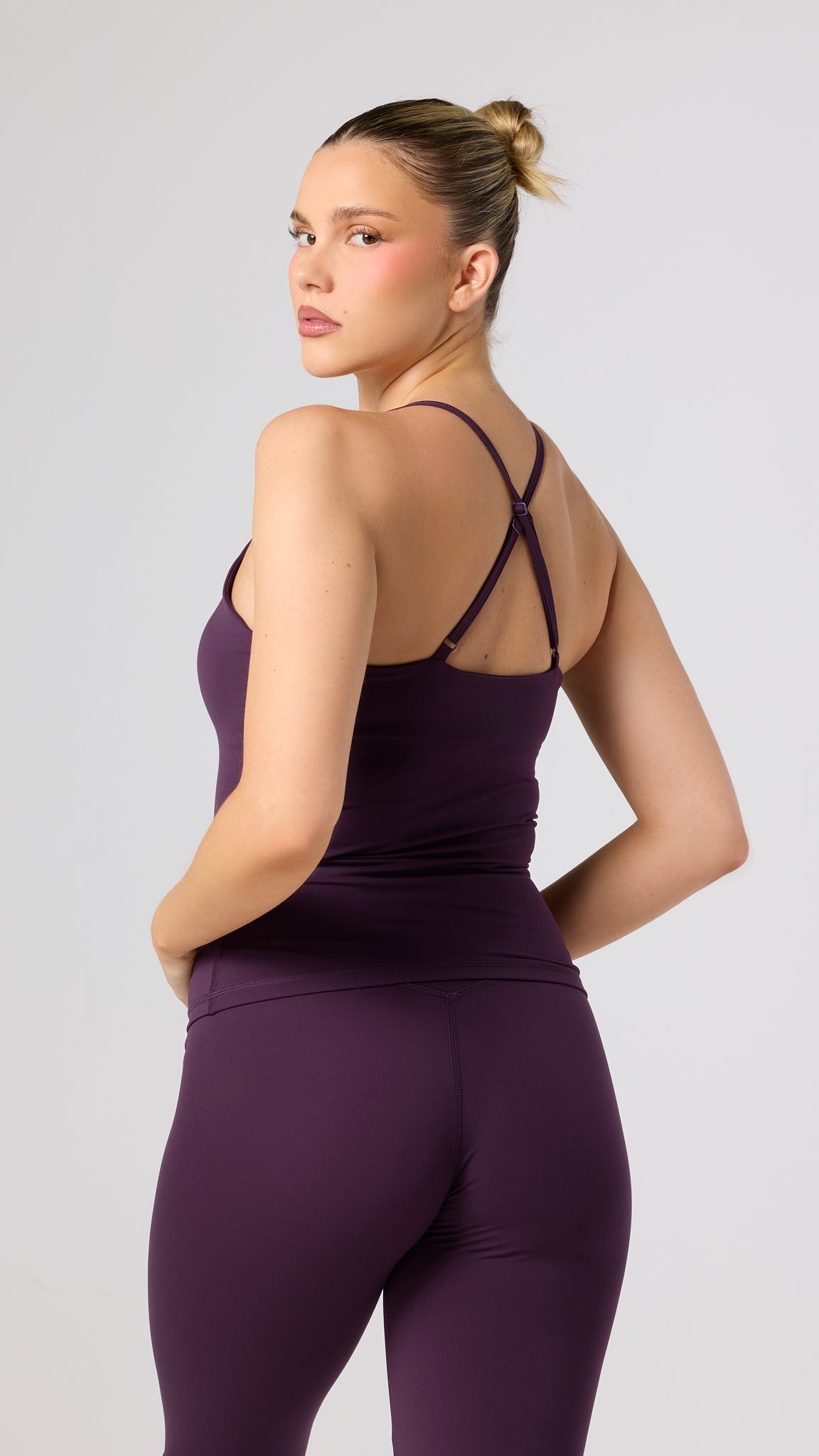 Cherry Pop Twist Sculpt Fit Leggings - Image 3